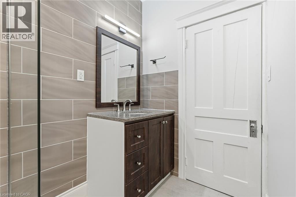 70 Robert Street, Hamilton, ON