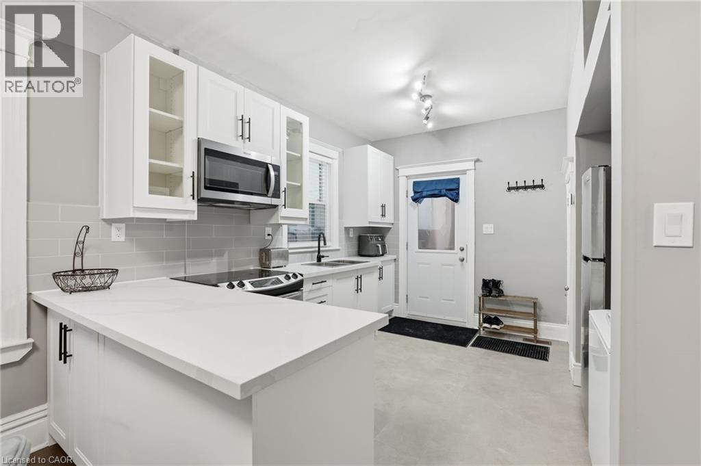 70 Robert Street, Hamilton, ON