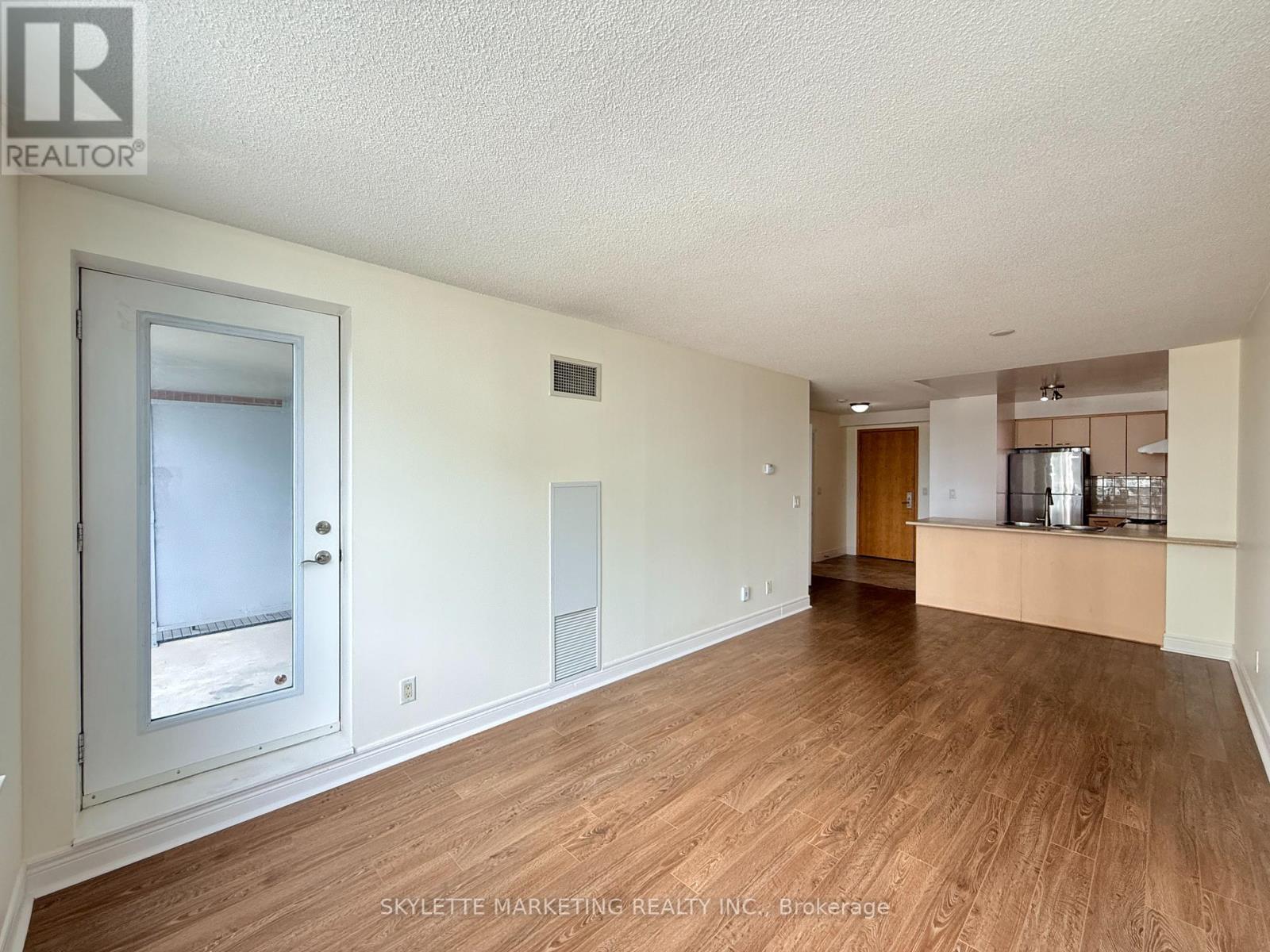 310 - 62 Suncrest Boulevard, Markham, ON