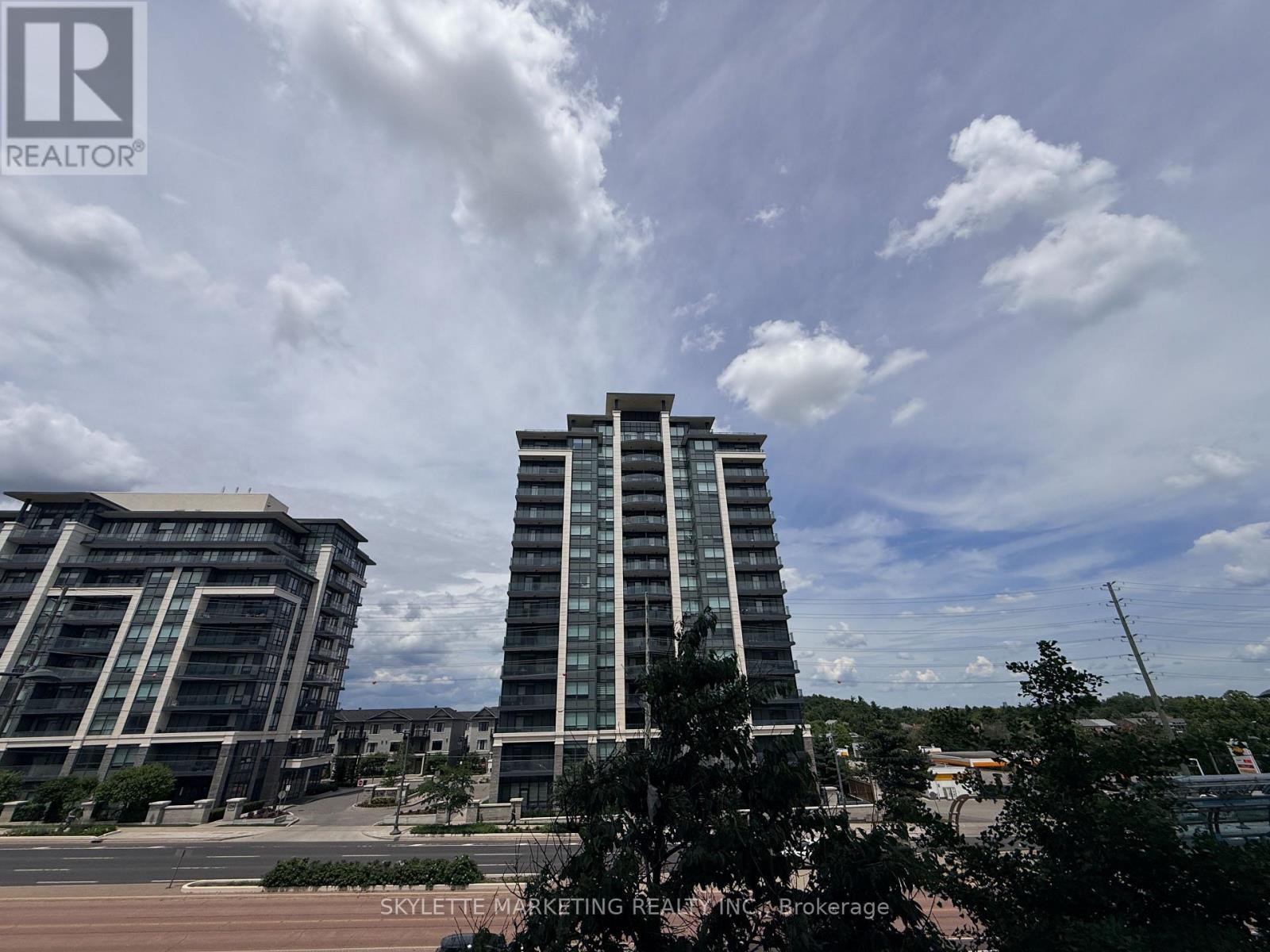 310 - 62 Suncrest Boulevard, Markham, ON