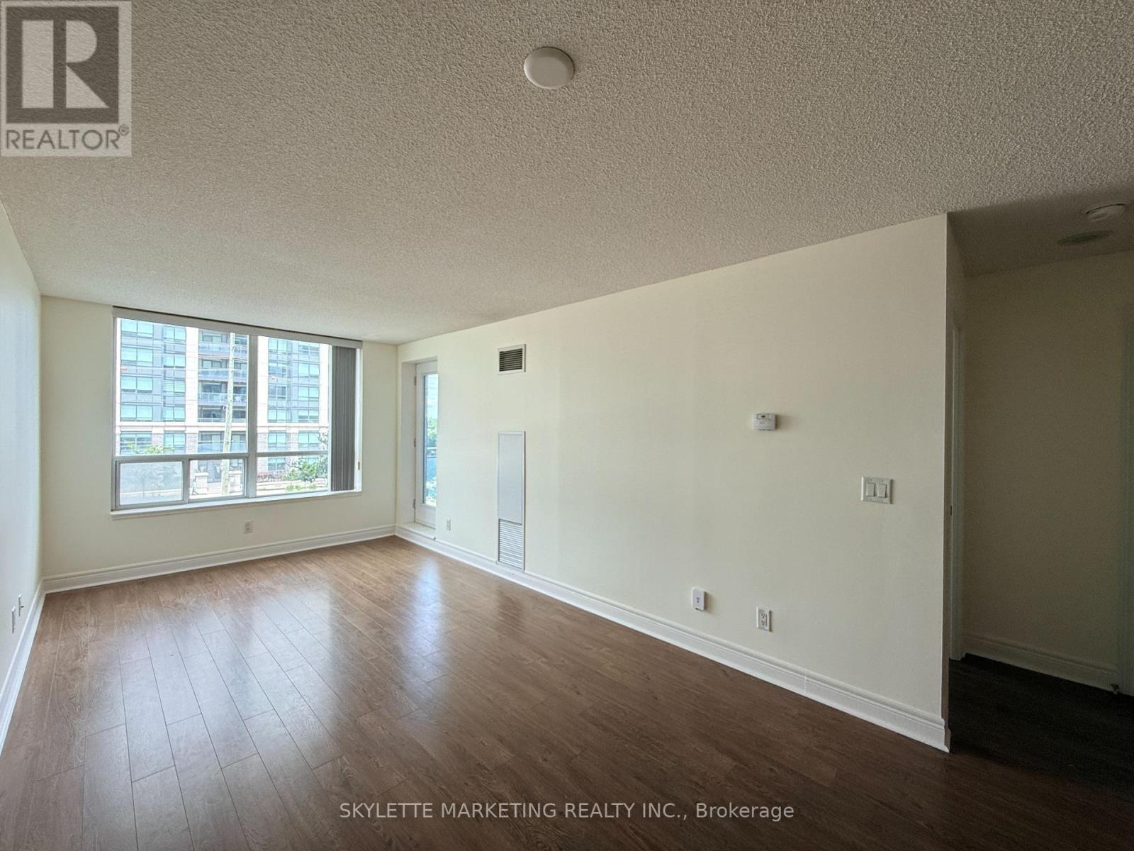 310 - 62 Suncrest Boulevard, Markham, ON