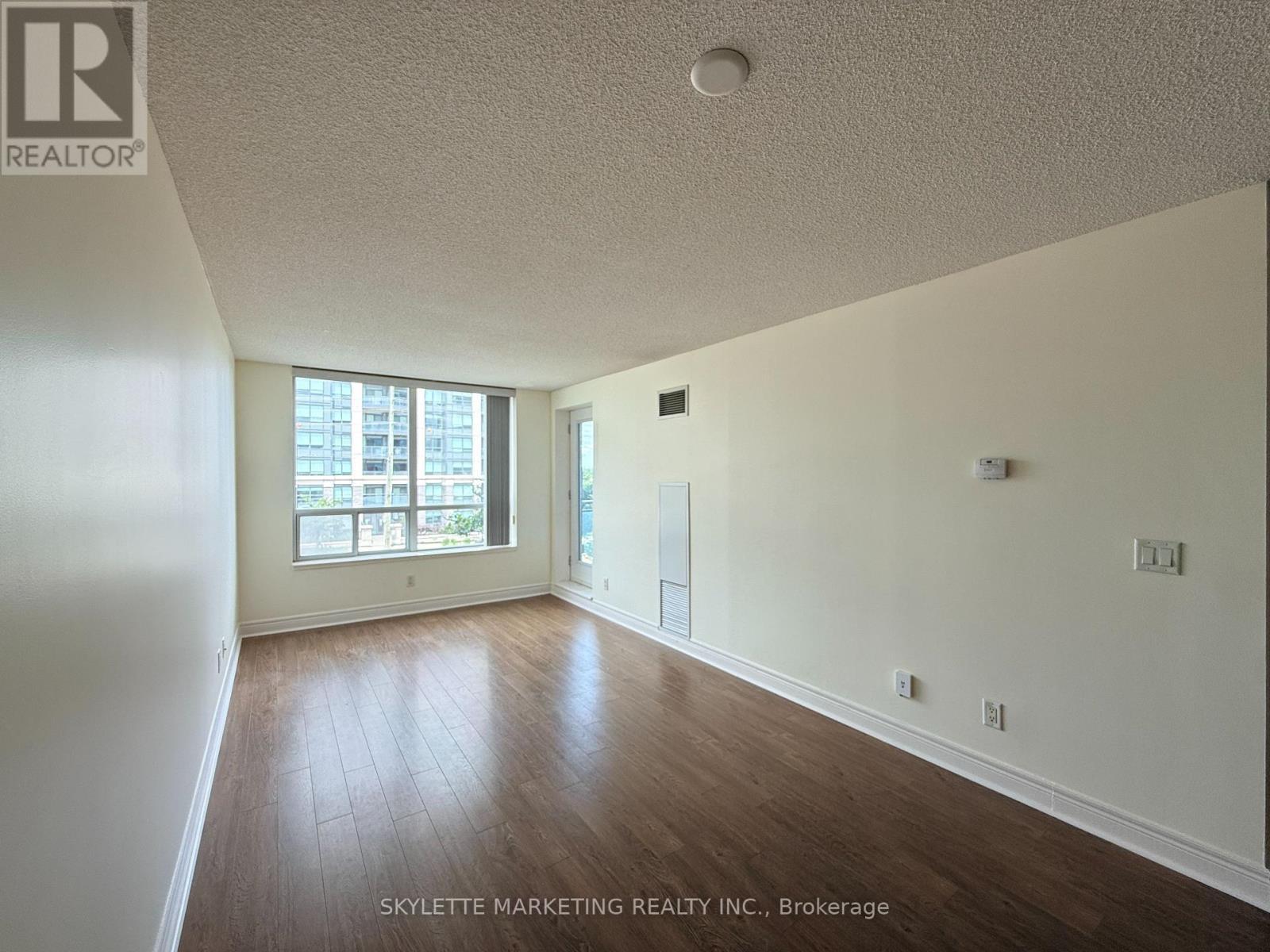 310 - 62 Suncrest Boulevard, Markham, ON