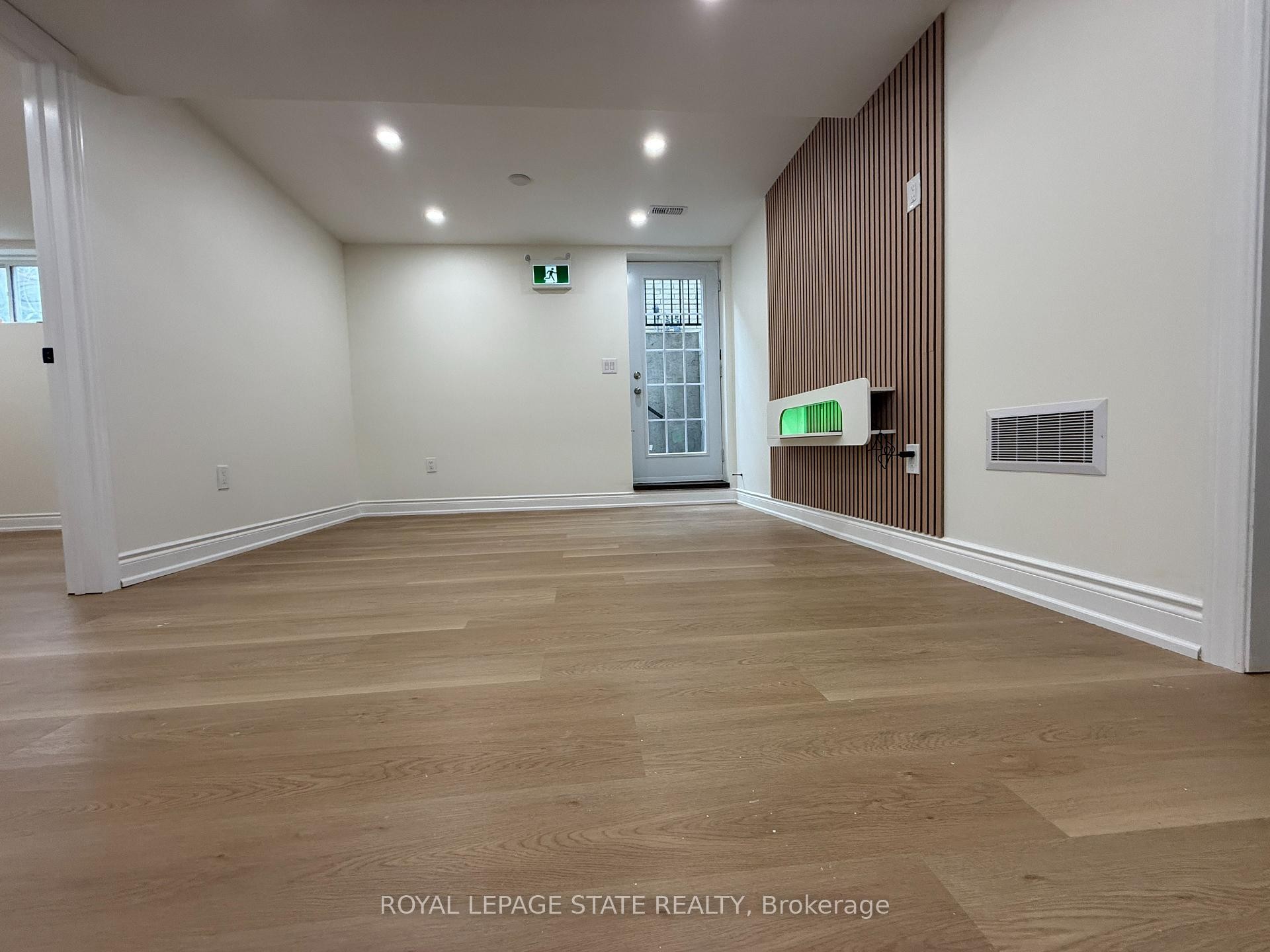 Lower Unit-4 Waterside Drive, Hamilton, ON