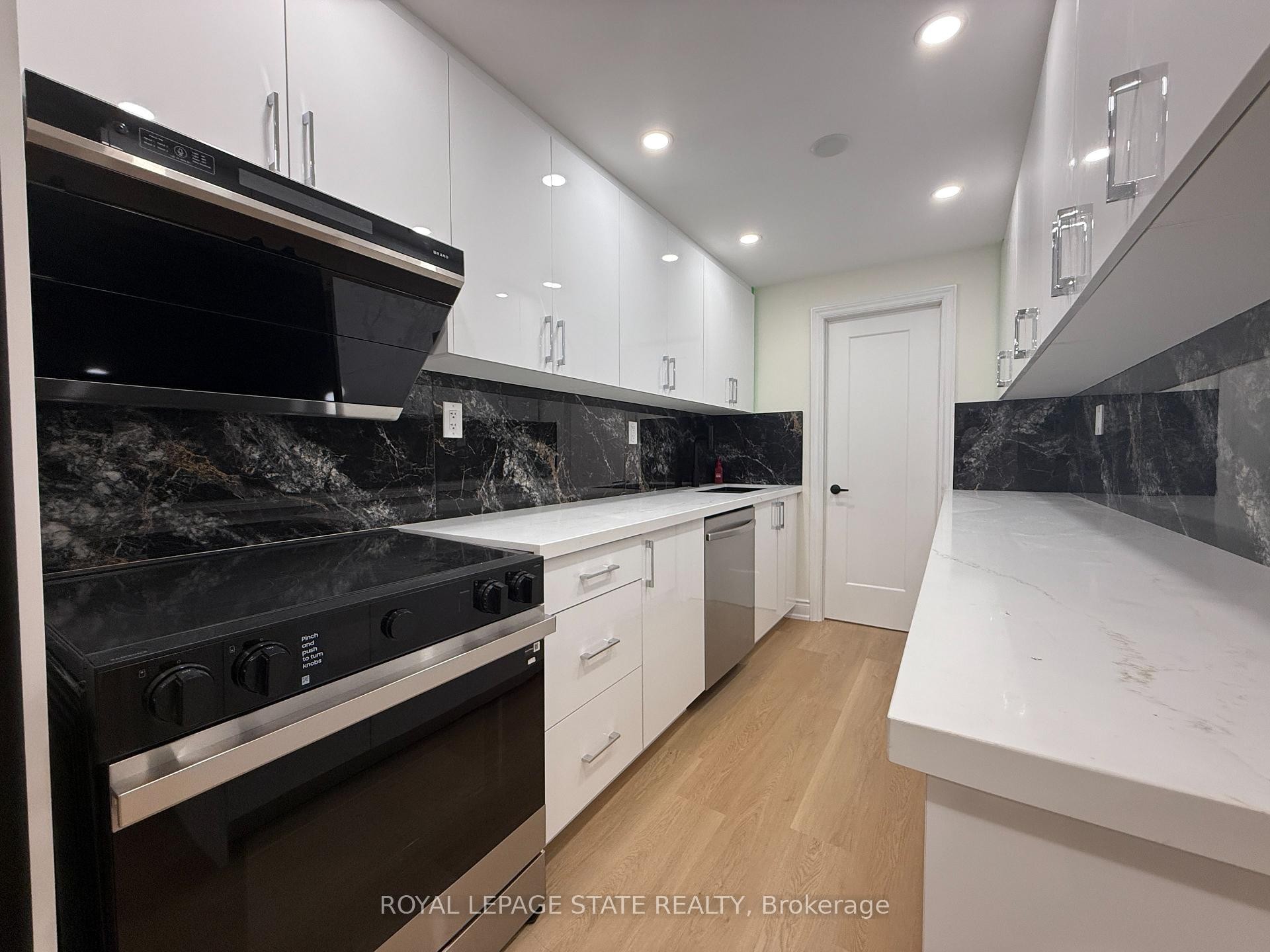 Lower Unit-4 Waterside Drive, Hamilton, ON