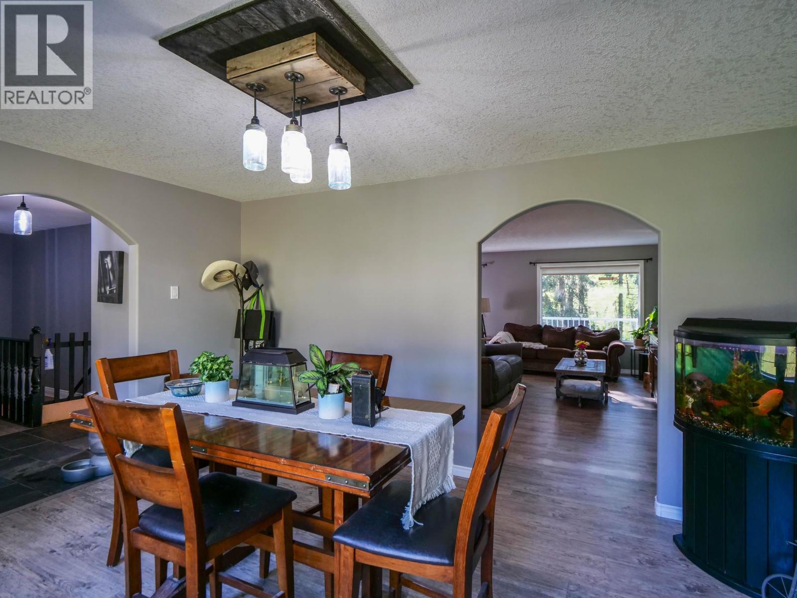 221 S Phillips Road, Quesnel, BC