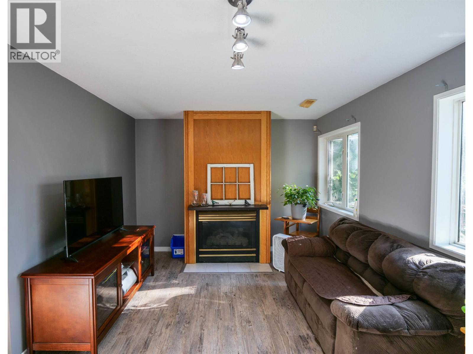 221 S Phillips Road, Quesnel, BC