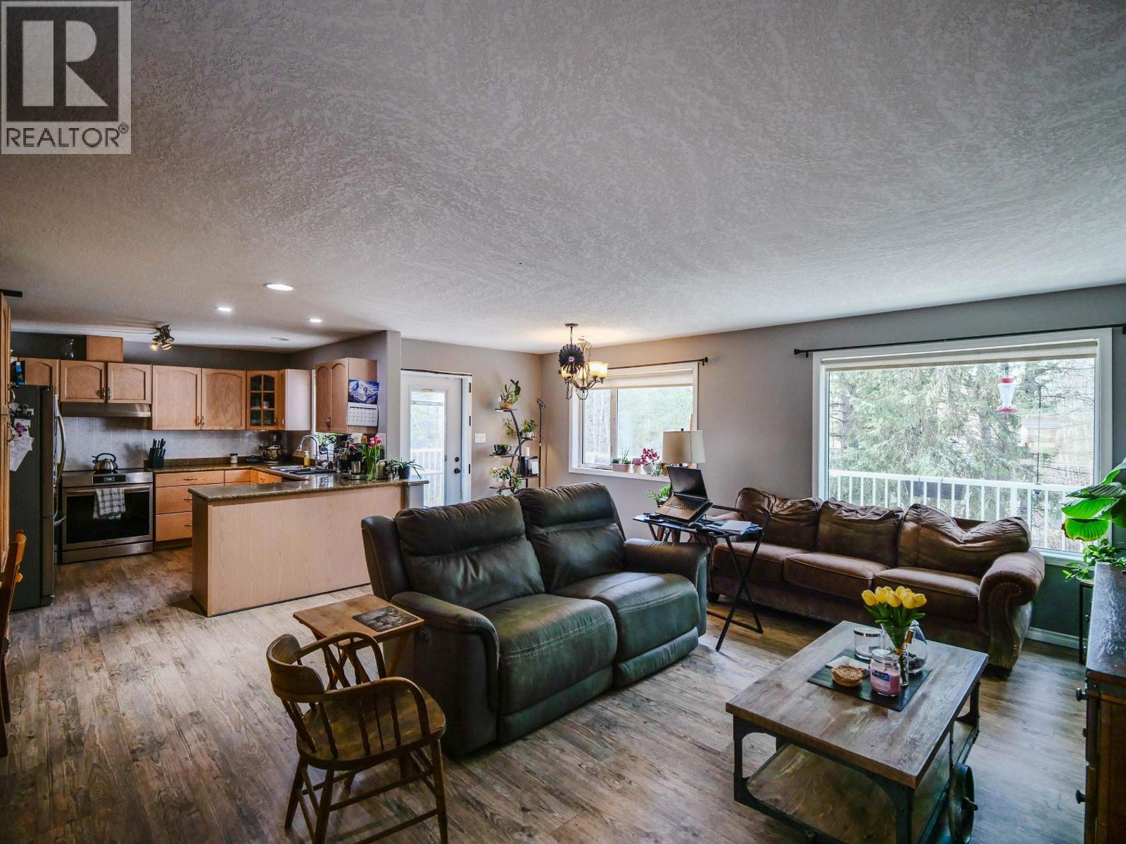 221 S Phillips Road, Quesnel, BC