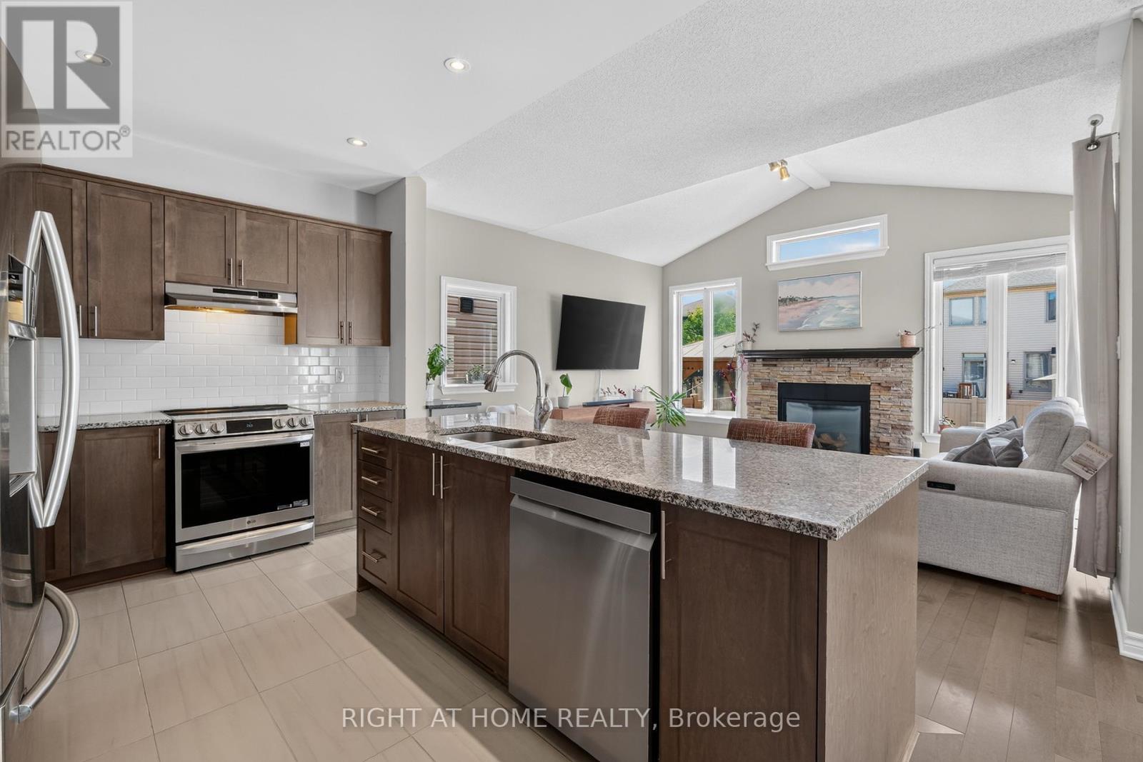 207 Mareth Way, Ottawa, ON
