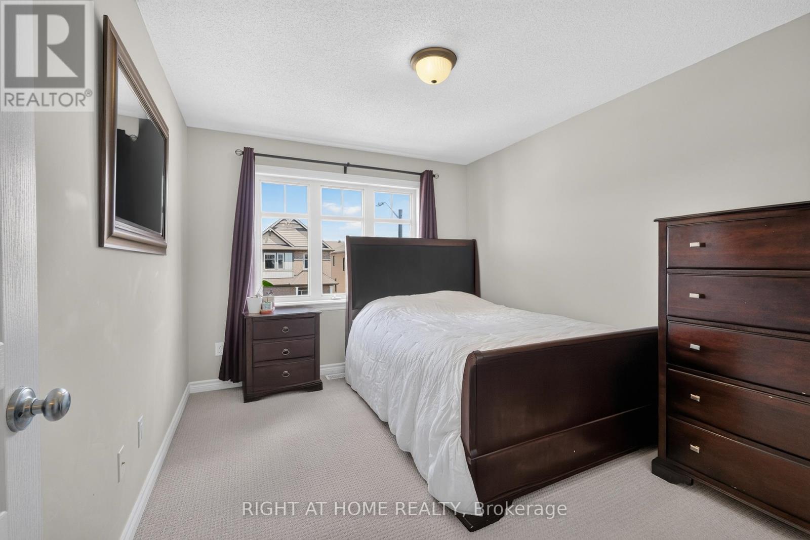 207 Mareth Way, Ottawa, ON