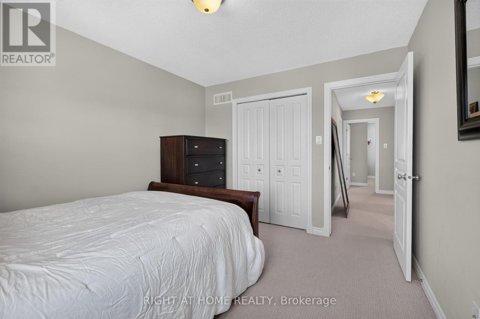 207 Mareth Way, Ottawa, ON