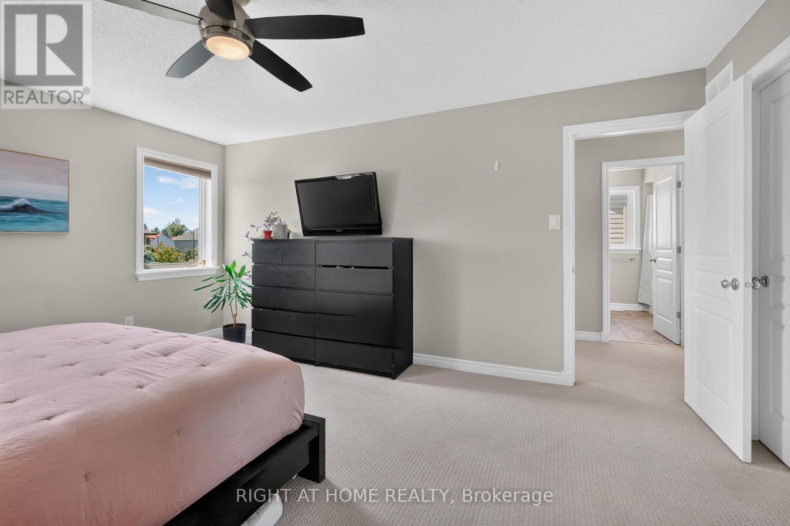 207 Mareth Way, Ottawa, ON