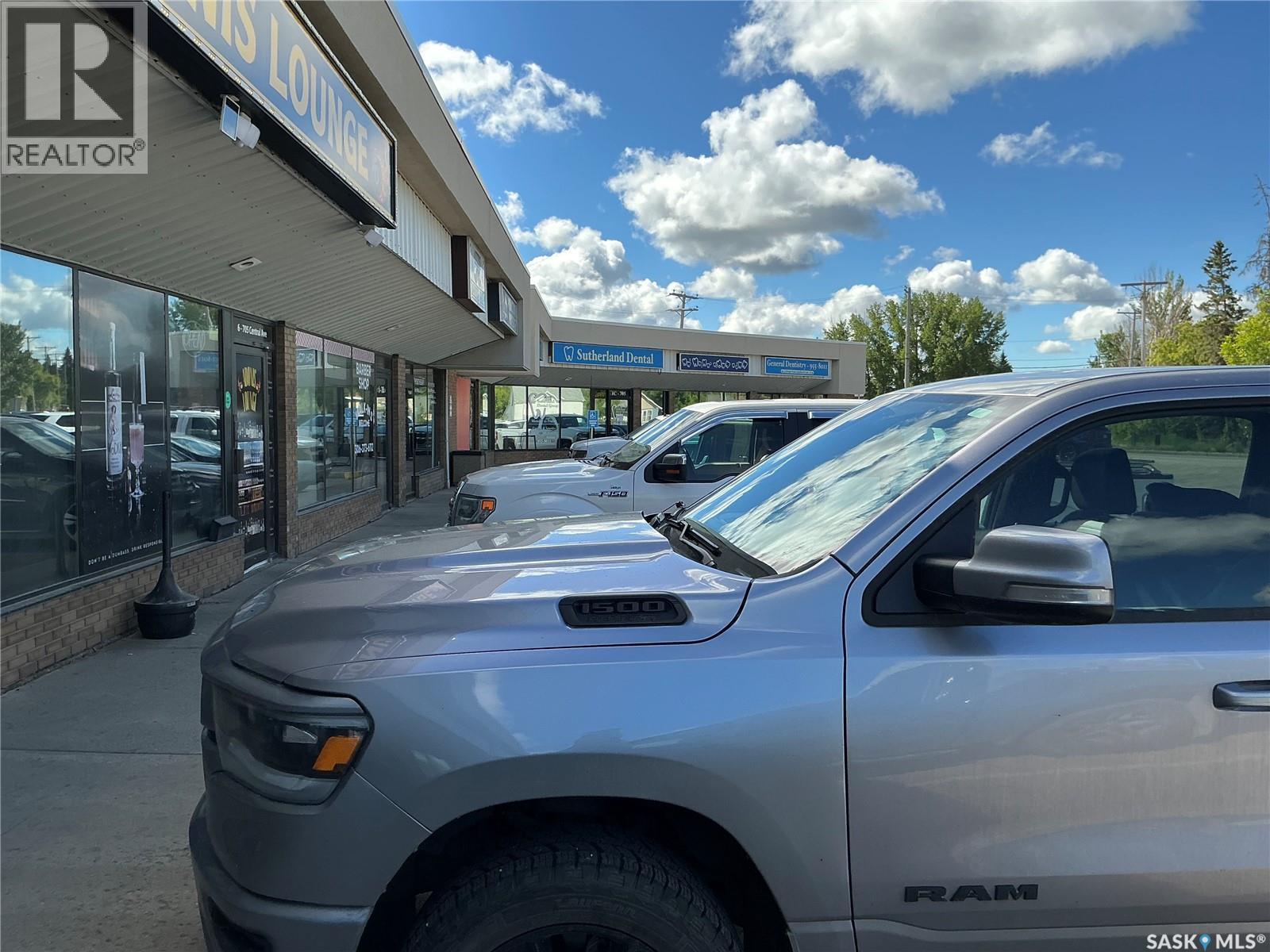6 705 Central Avenue, Saskatoon, SK