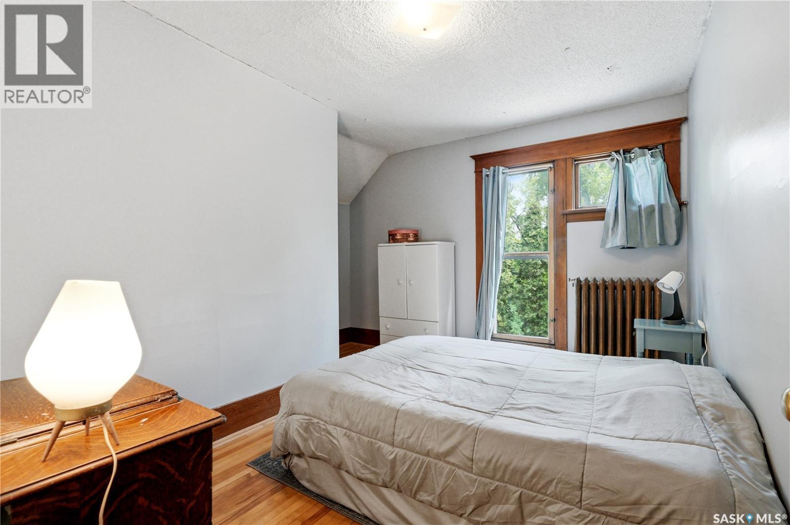 606 Bedford Road, Saskatoon, SK