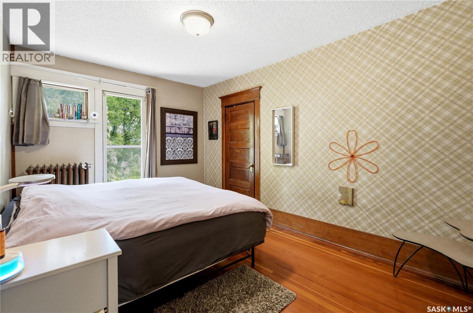 606 Bedford Road, Saskatoon, SK