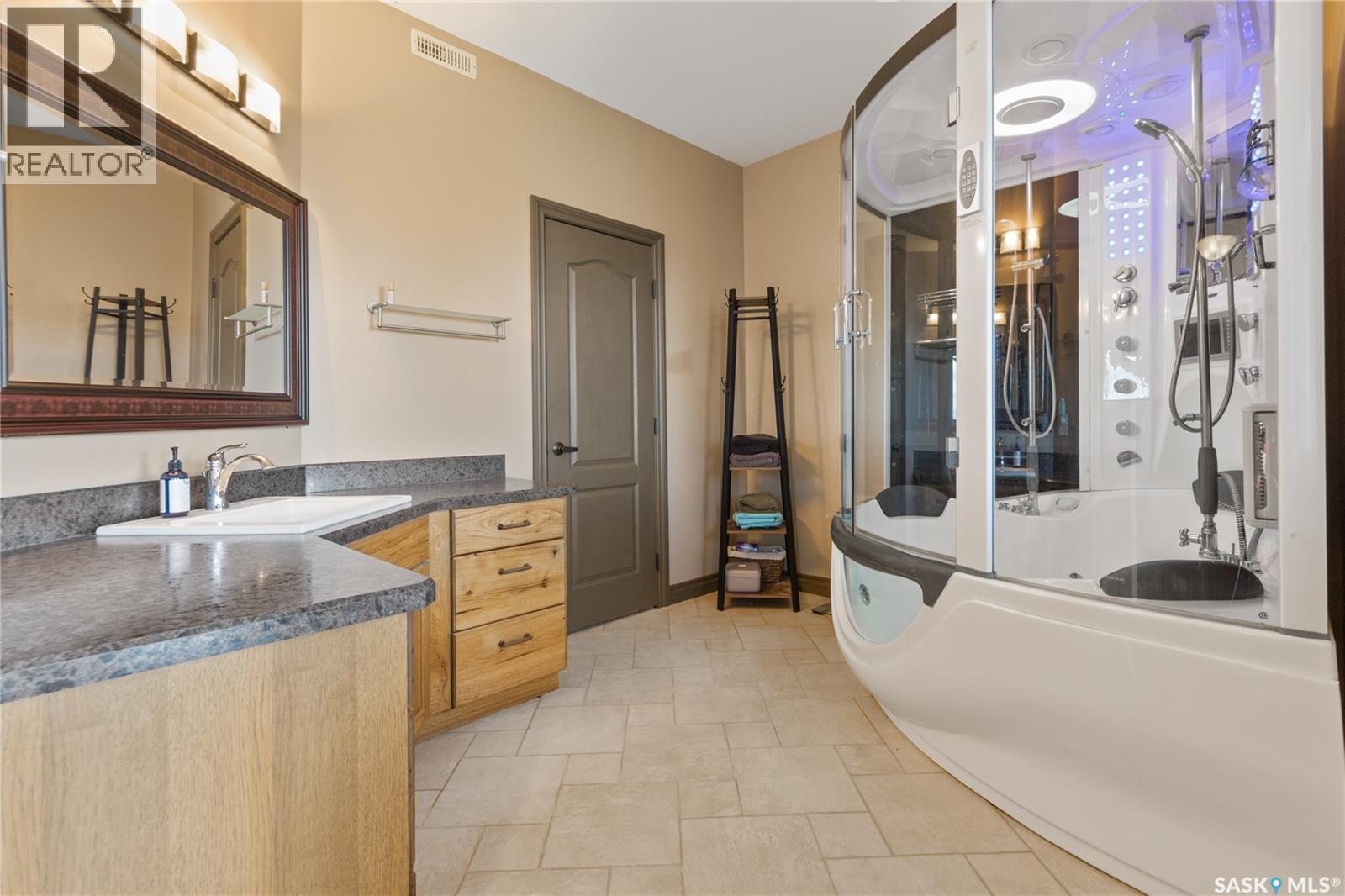 1242 Willowgrove Court, Saskatoon, SK
