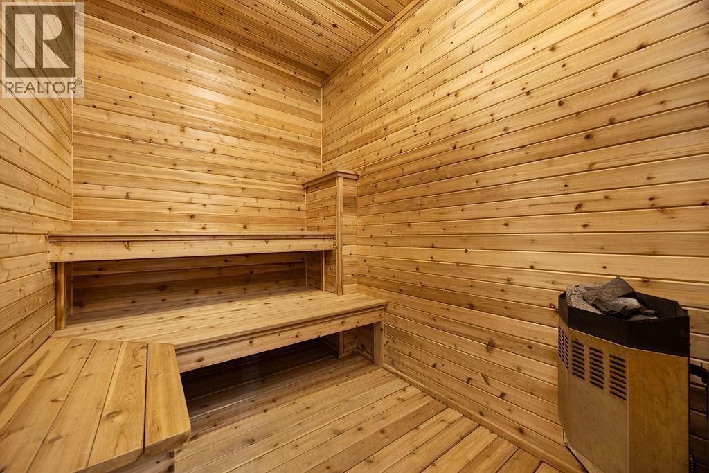 Oooooh yeah baby.... - 13707 Watson Drive, Coldstream, BC