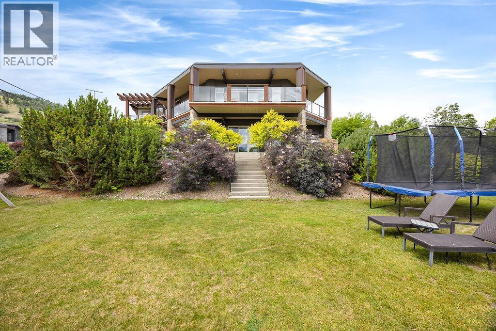 lower level fenced yard - 13707 Watson Drive, Coldstream, BC