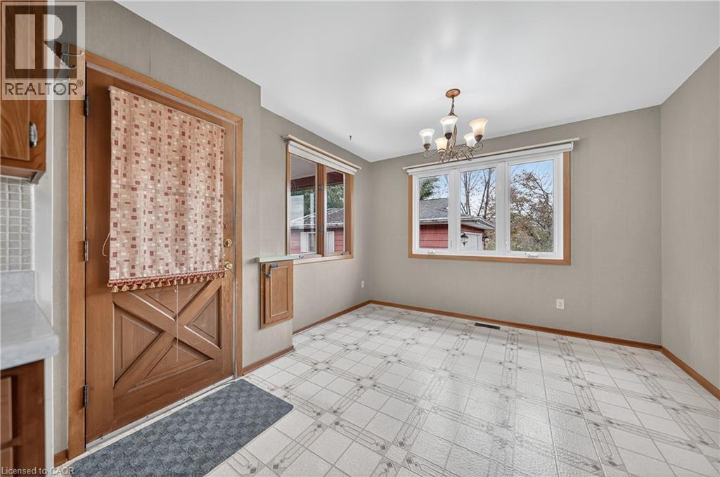497 Victoria Street S, Kitchener, ON - Indoor Photo Showing Other Room