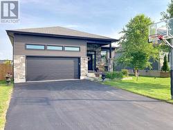 65 NOBLE CRESCENT Petawawa, ON K8H 0G1