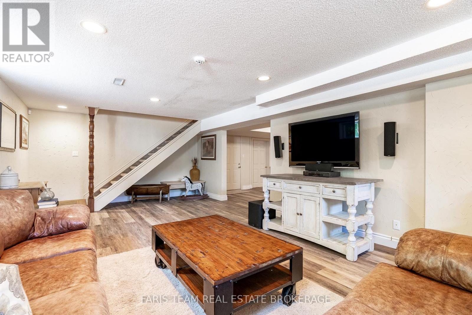 34 Concession Road 8 E, Tiny, ON