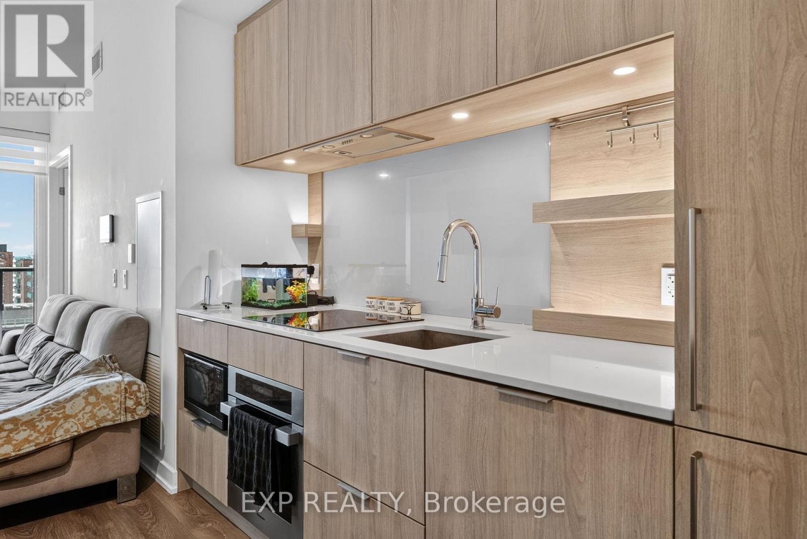 1012 - 28 Ann Street, Mississauga, ON