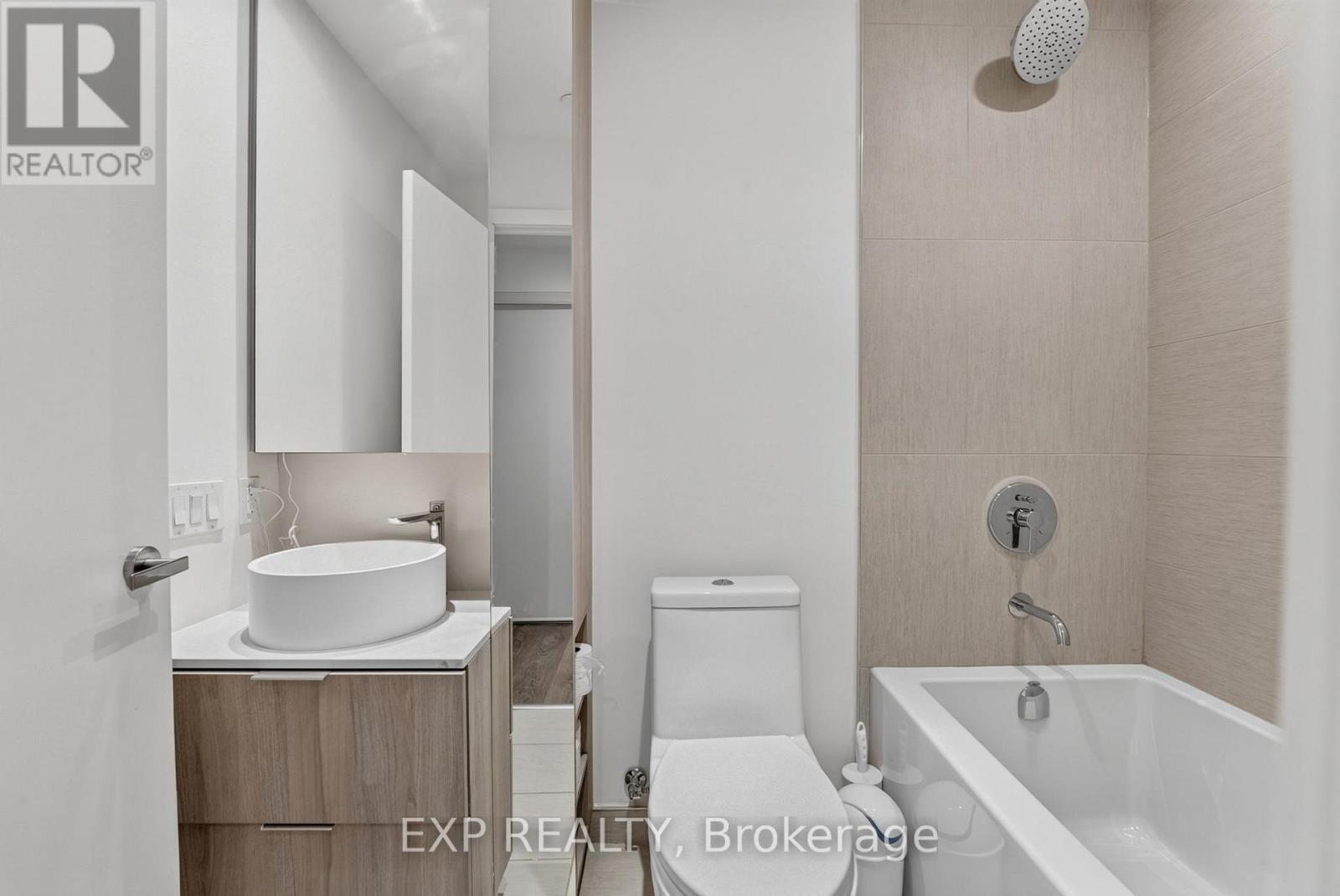 1012 - 28 Ann Street, Mississauga, ON