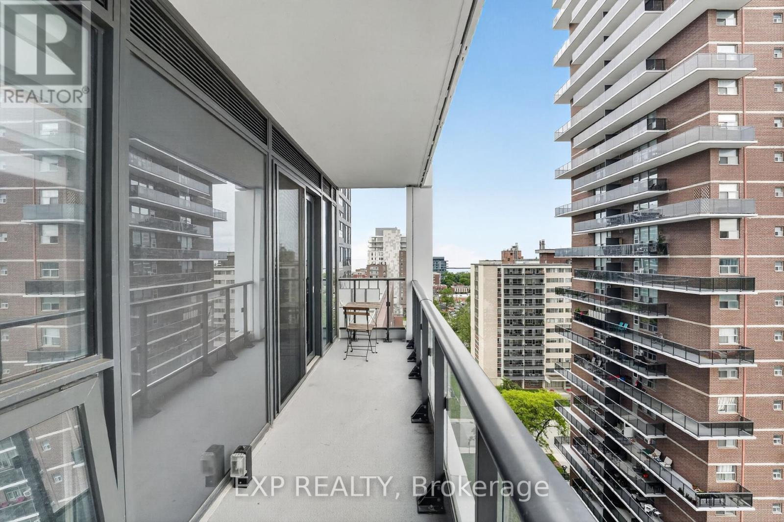 1012 - 28 Ann Street, Mississauga, ON