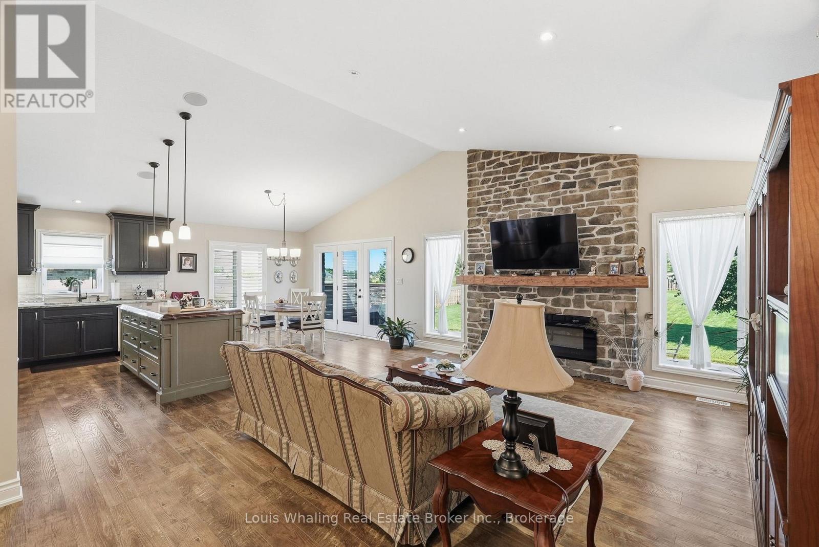 323079 Durham Road E, West Grey, ON