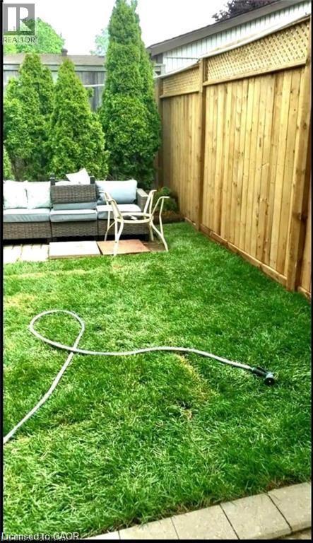60 Obermeyer Drive, Kitchener, ON - Outdoor
