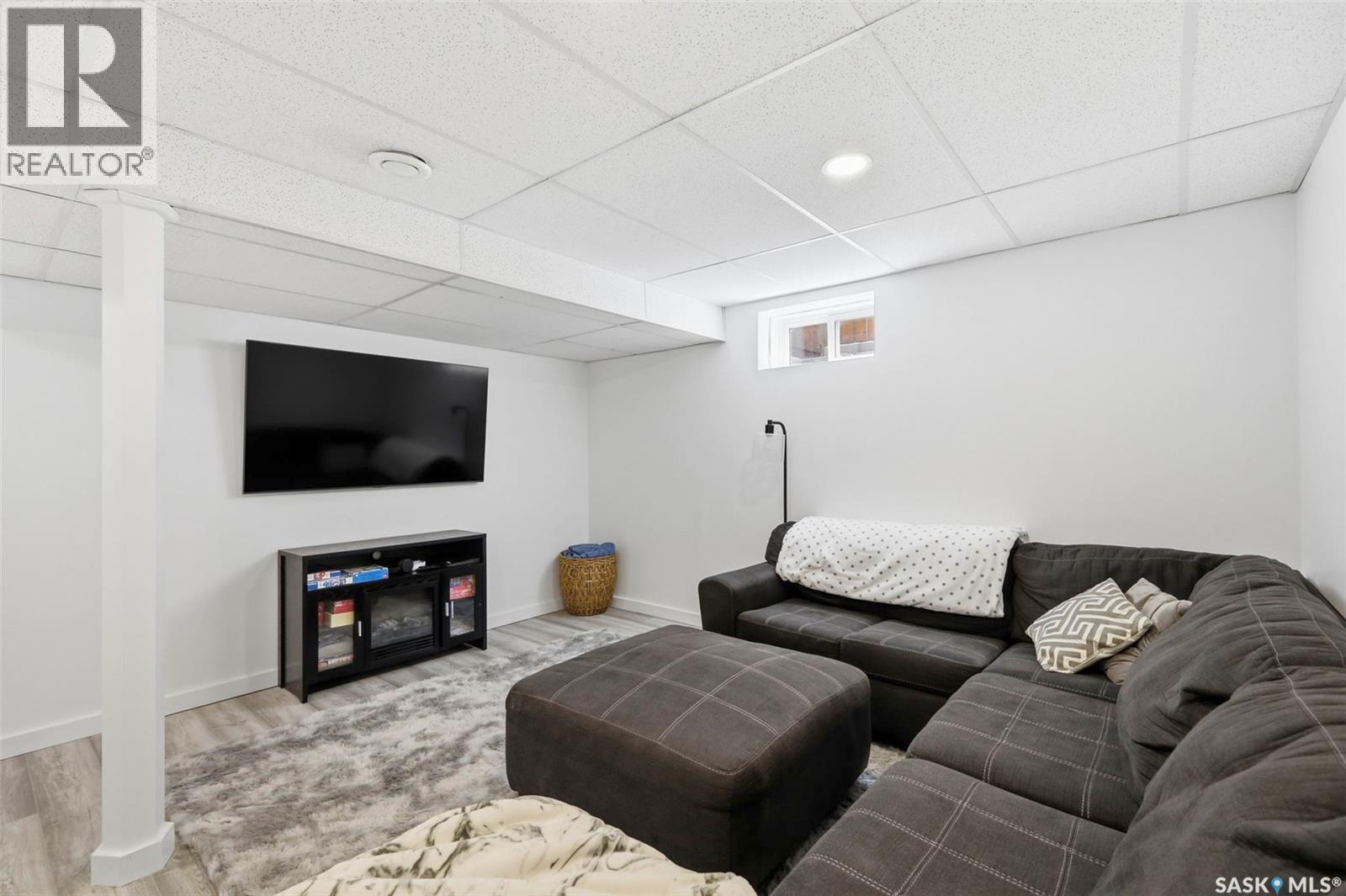 201 1St Avenue N, Warman, SK