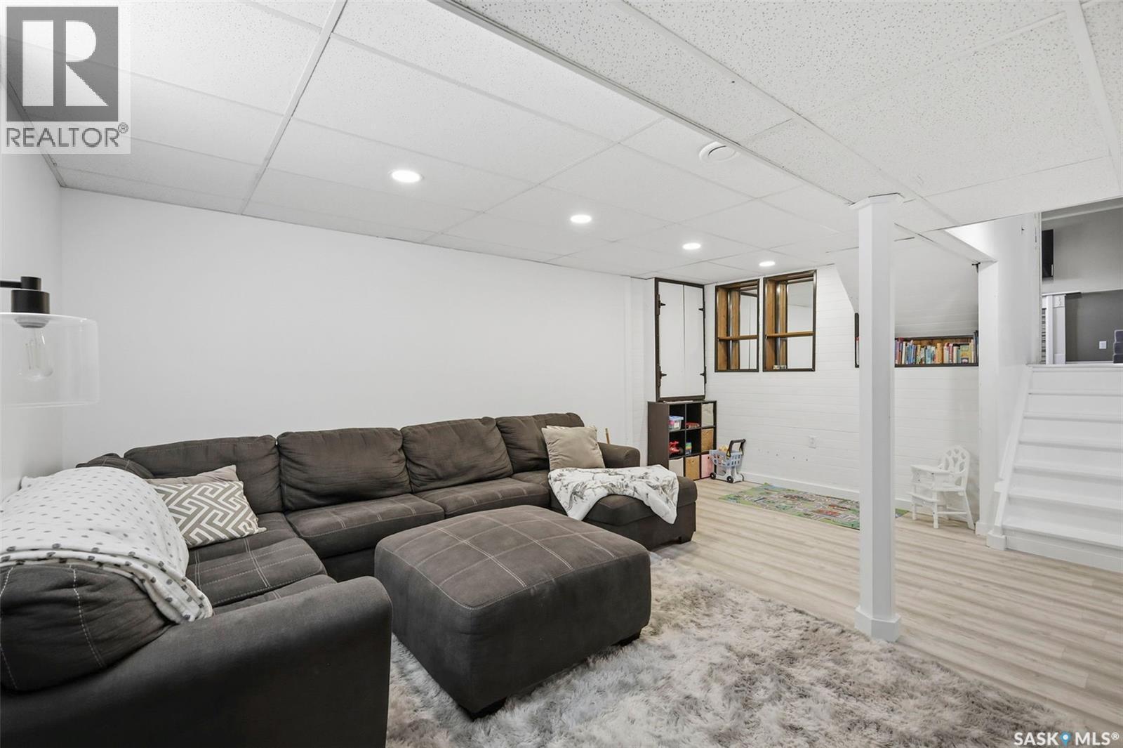 201 1St Avenue N, Warman, SK