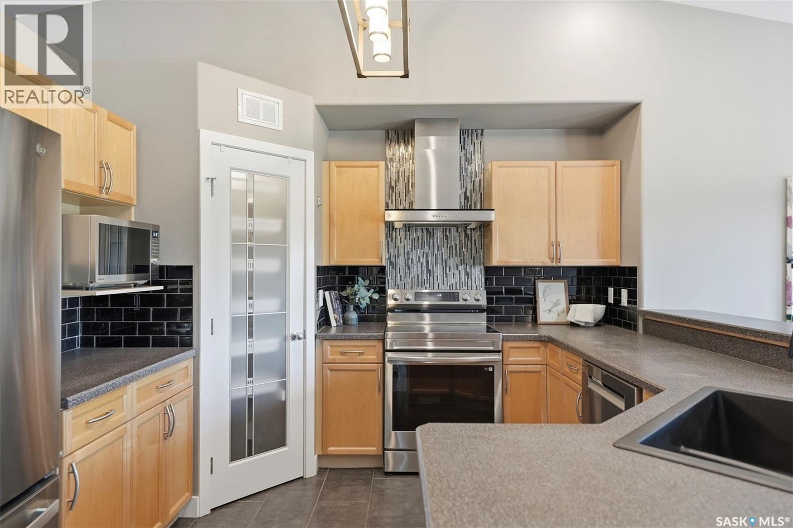 710 Wright Crescent, Saskatoon, SK