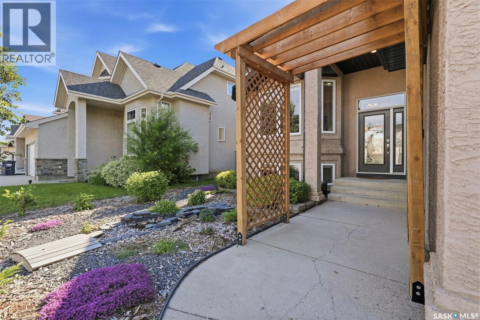 710 Wright Crescent, Saskatoon, SK