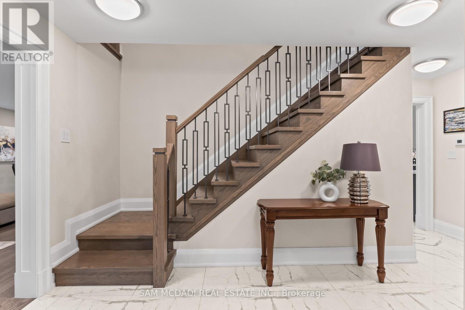 1481 Bunsden Avenue, Mississauga, ON