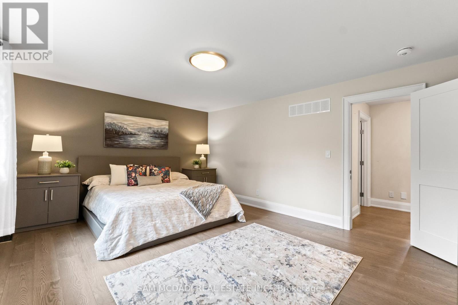 1481 Bunsden Avenue, Mississauga, ON