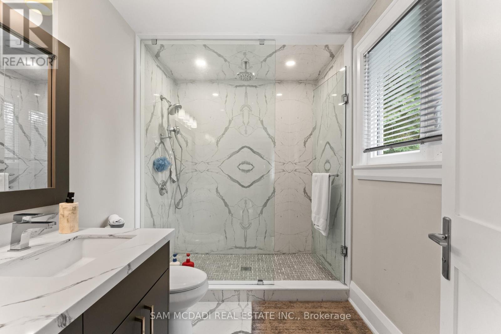 1481 Bunsden Avenue, Mississauga, ON