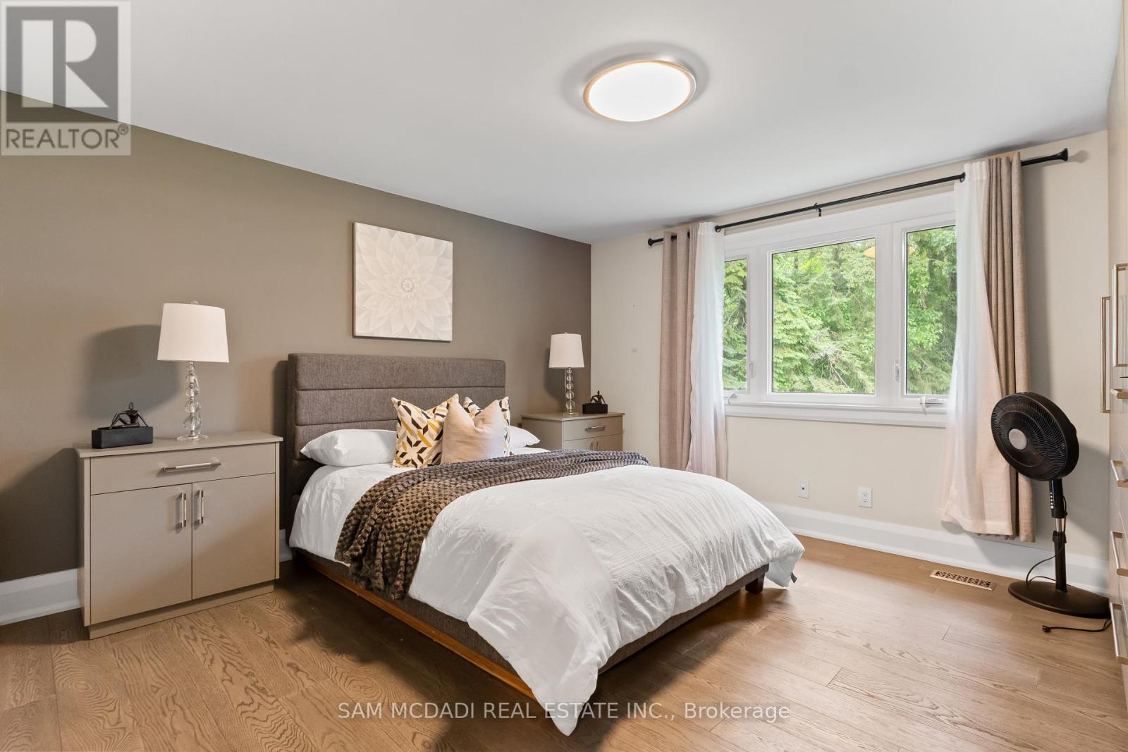 1481 Bunsden Avenue, Mississauga, ON