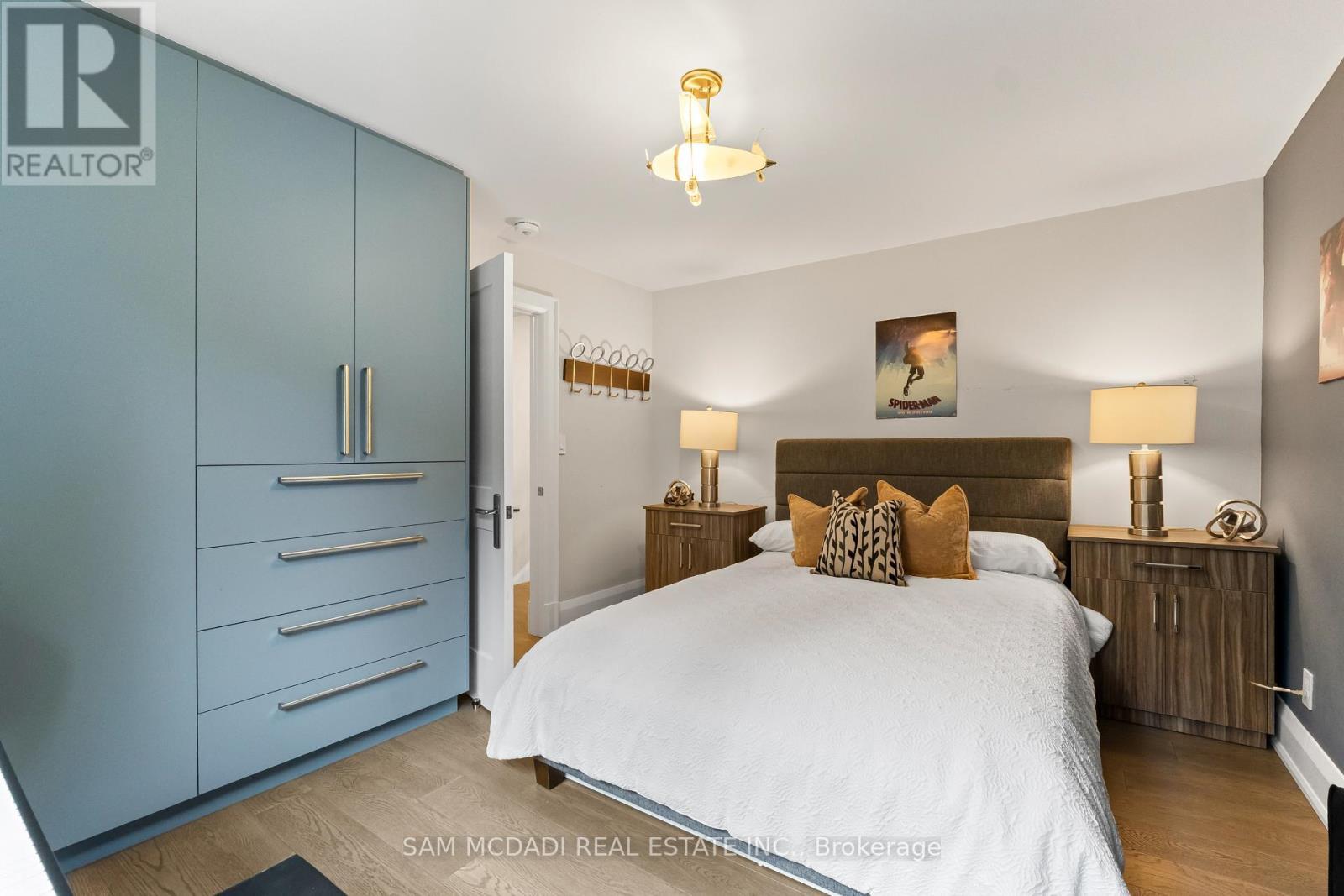 1481 Bunsden Avenue, Mississauga, ON