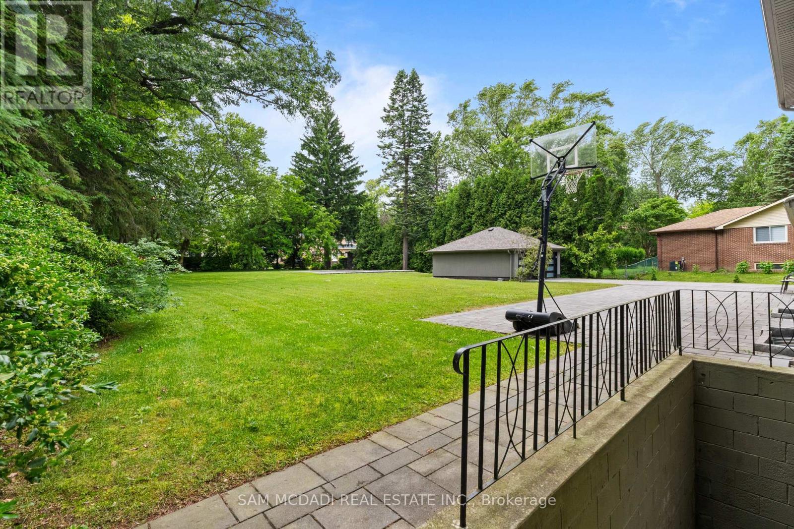 1481 Bunsden Avenue, Mississauga, ON