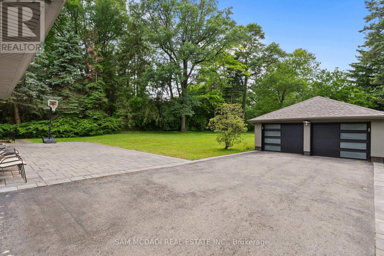 1481 Bunsden Avenue, Mississauga, ON