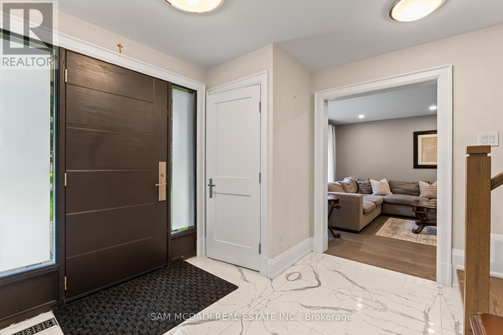 1481 Bunsden Avenue, Mississauga, ON