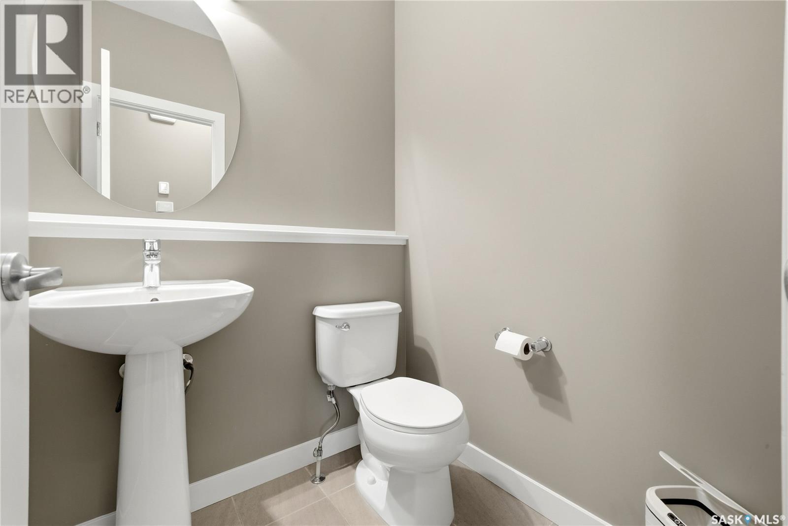 3504 Green Lily Road, Regina, SK - Indoor Photo Showing Bathroom