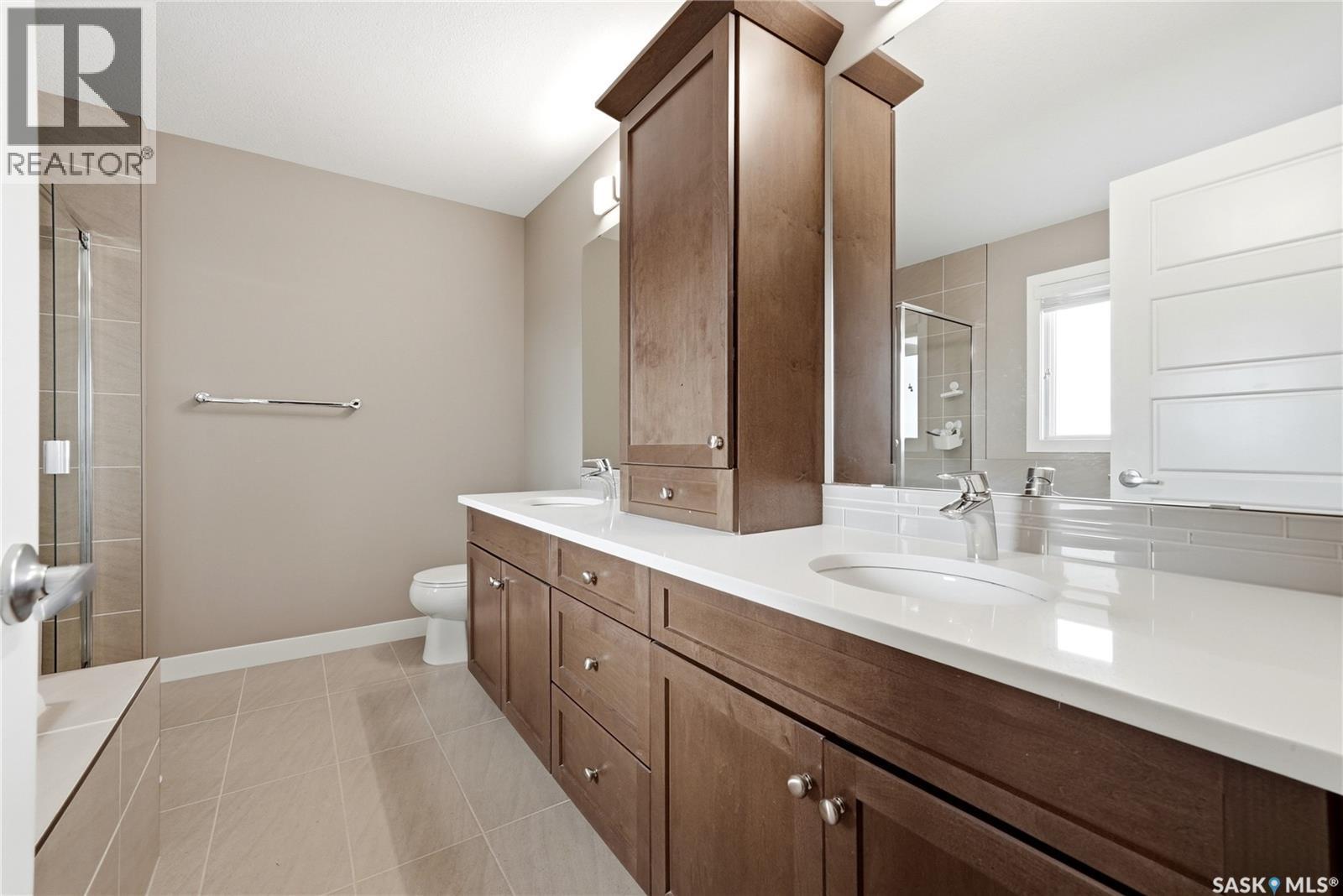 3504 Green Lily Road, Regina, SK - Indoor Photo Showing Bathroom