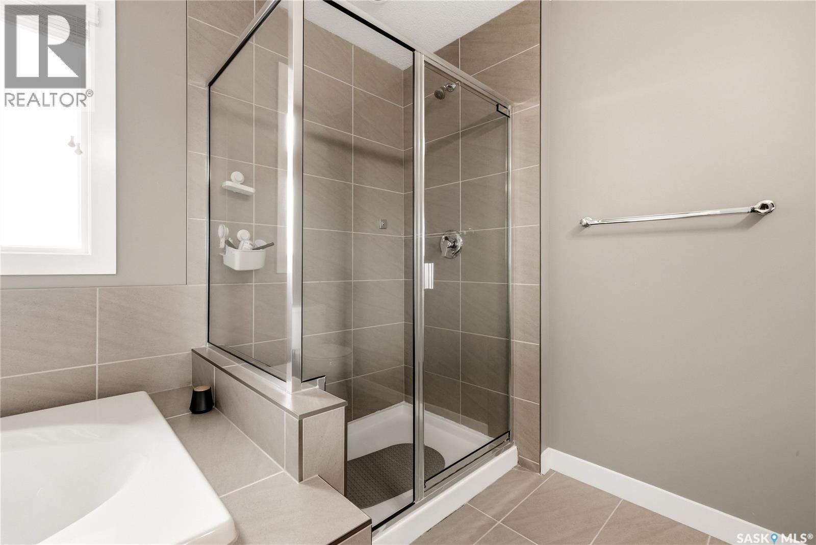 3504 Green Lily Road, Regina, SK - Indoor Photo Showing Bathroom