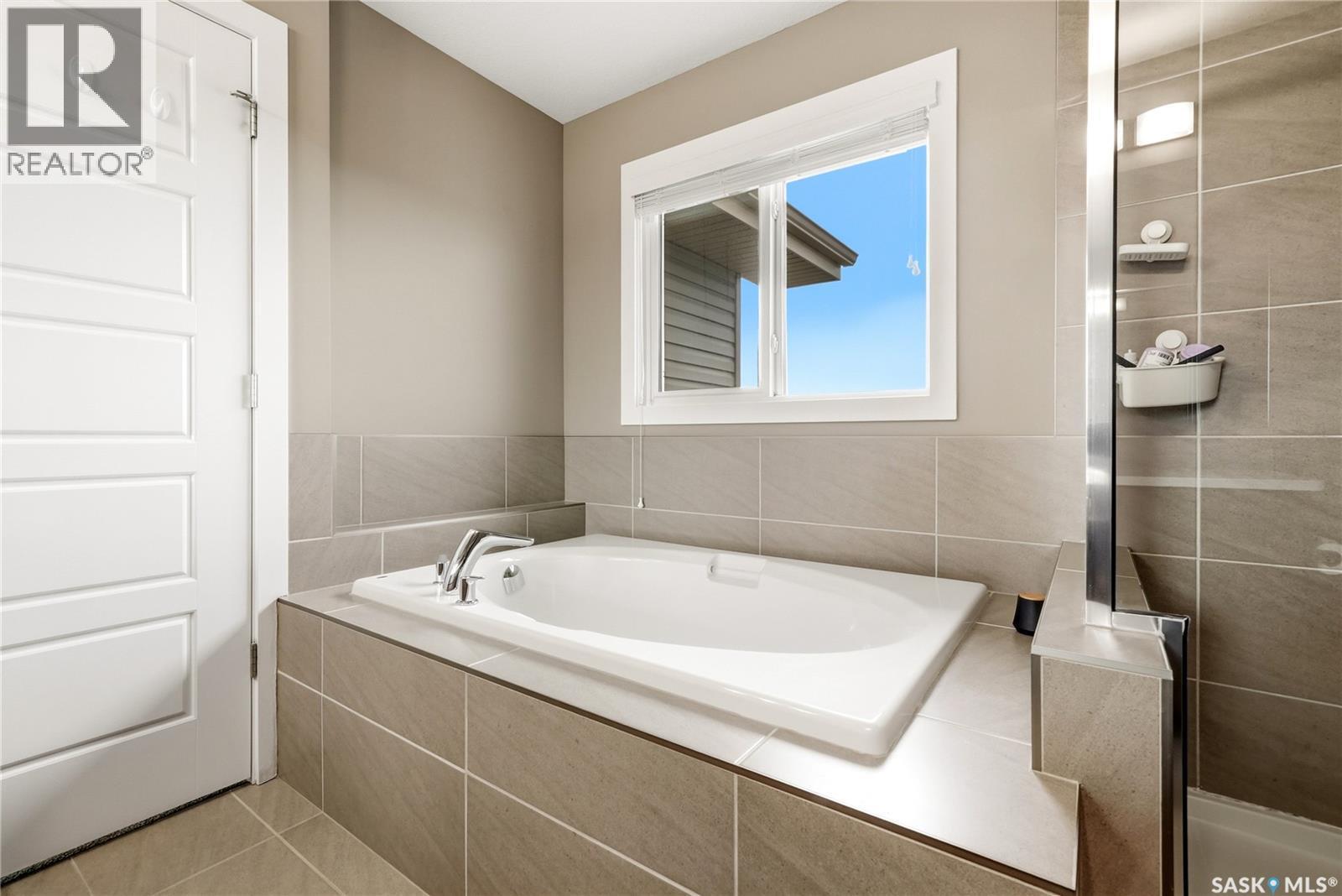 3504 Green Lily Road, Regina, SK - Indoor Photo Showing Bathroom