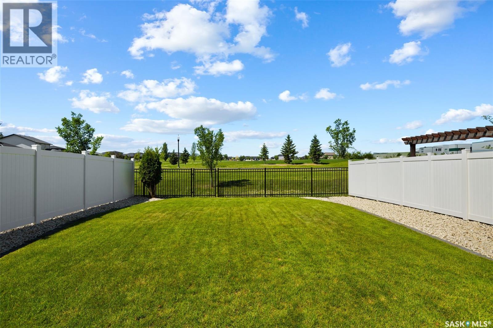 3504 Green Lily Road, Regina, SK - Outdoor