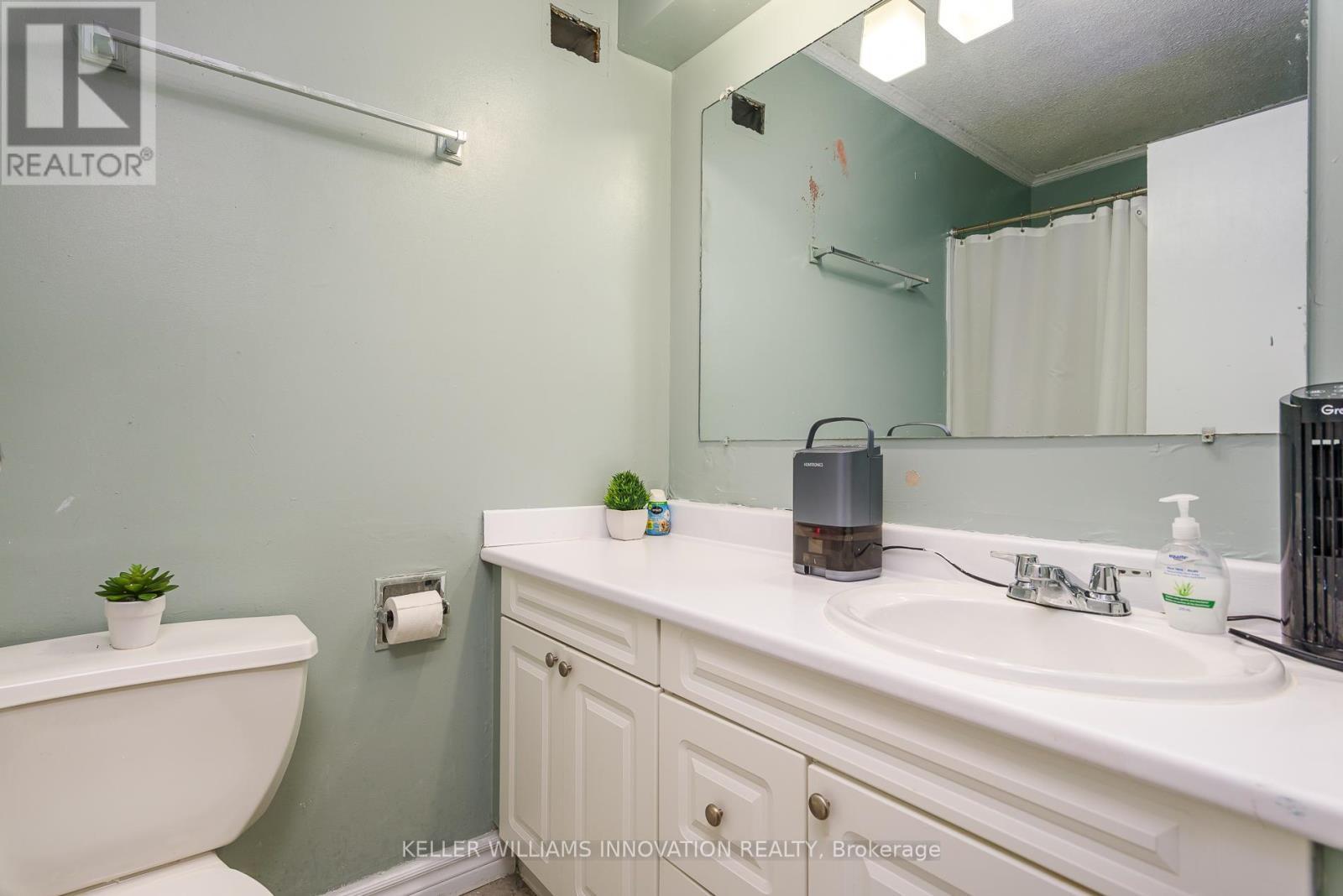 32 - 121 University Avenue E, Waterloo, ON