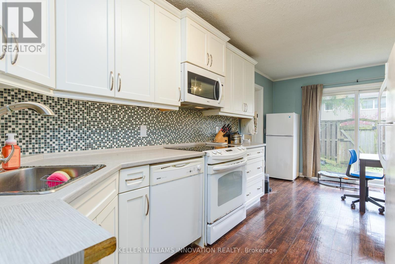 32 - 121 University Avenue E, Waterloo, ON