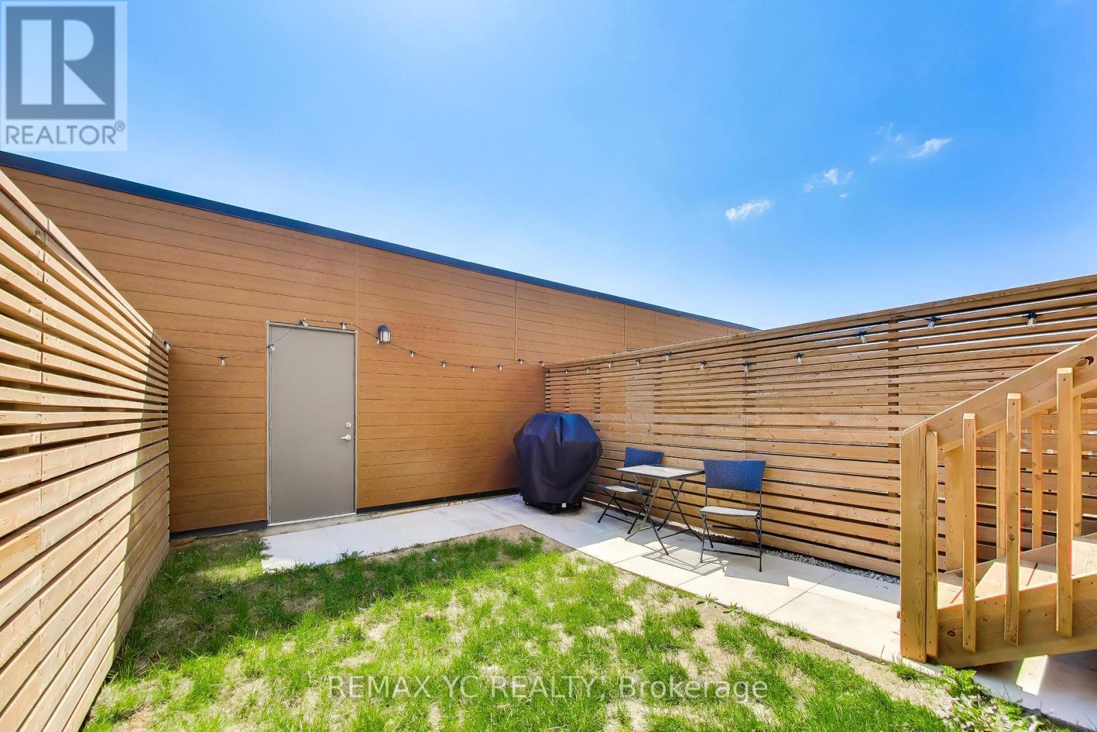 18 Deep Roots Terrace, Toronto, ON