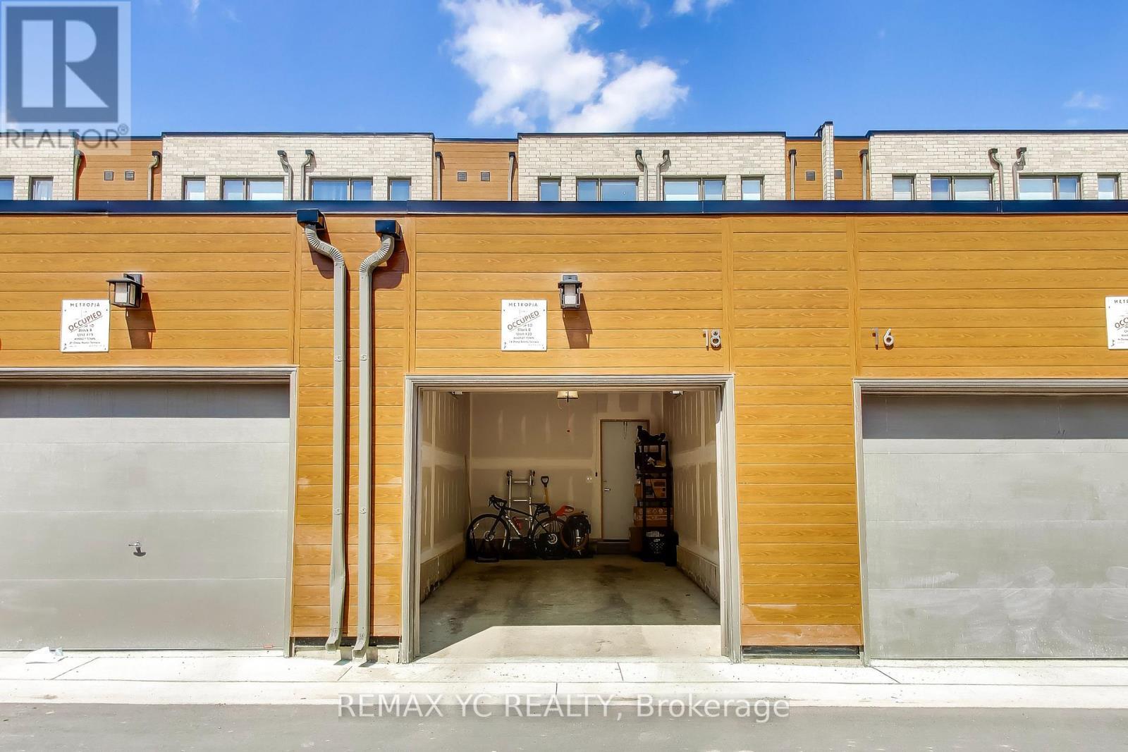 18 Deep Roots Terrace, Toronto, ON